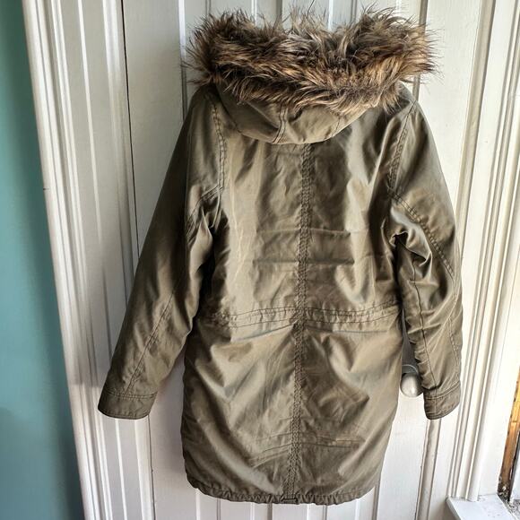 Abercrombie & Fitch Sherpa Military Parka in Olive Green Green - Picture 7 of 8